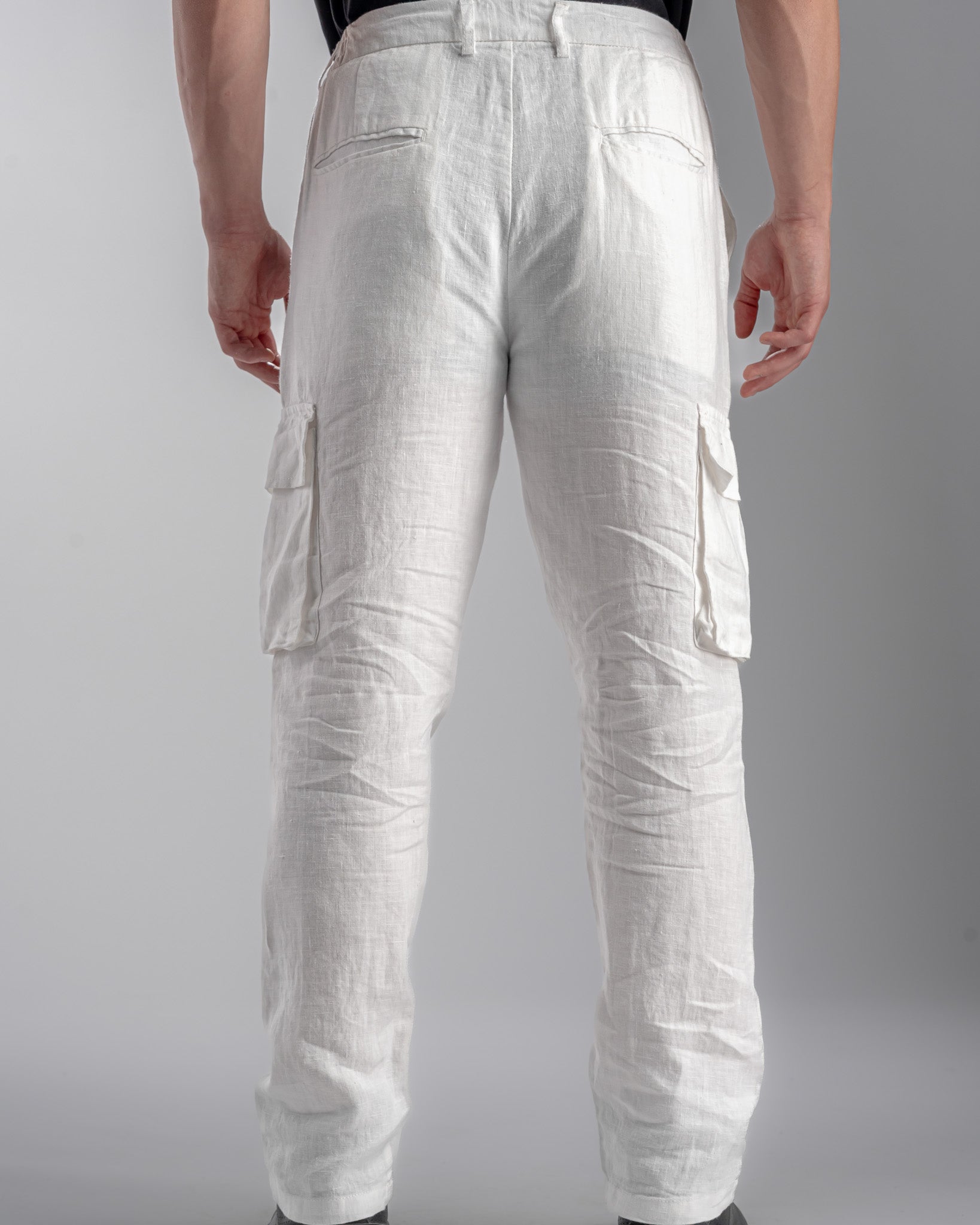 Snowpard Lida Linen Cargo — White, pocket and cargo detail