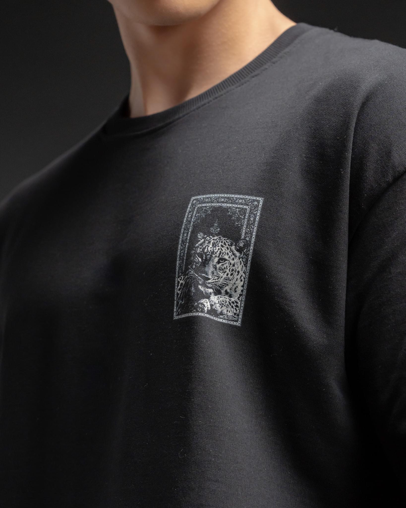Snowpard Black Carpet Oversized Tee — full length, luxury graphic tee Bangalore