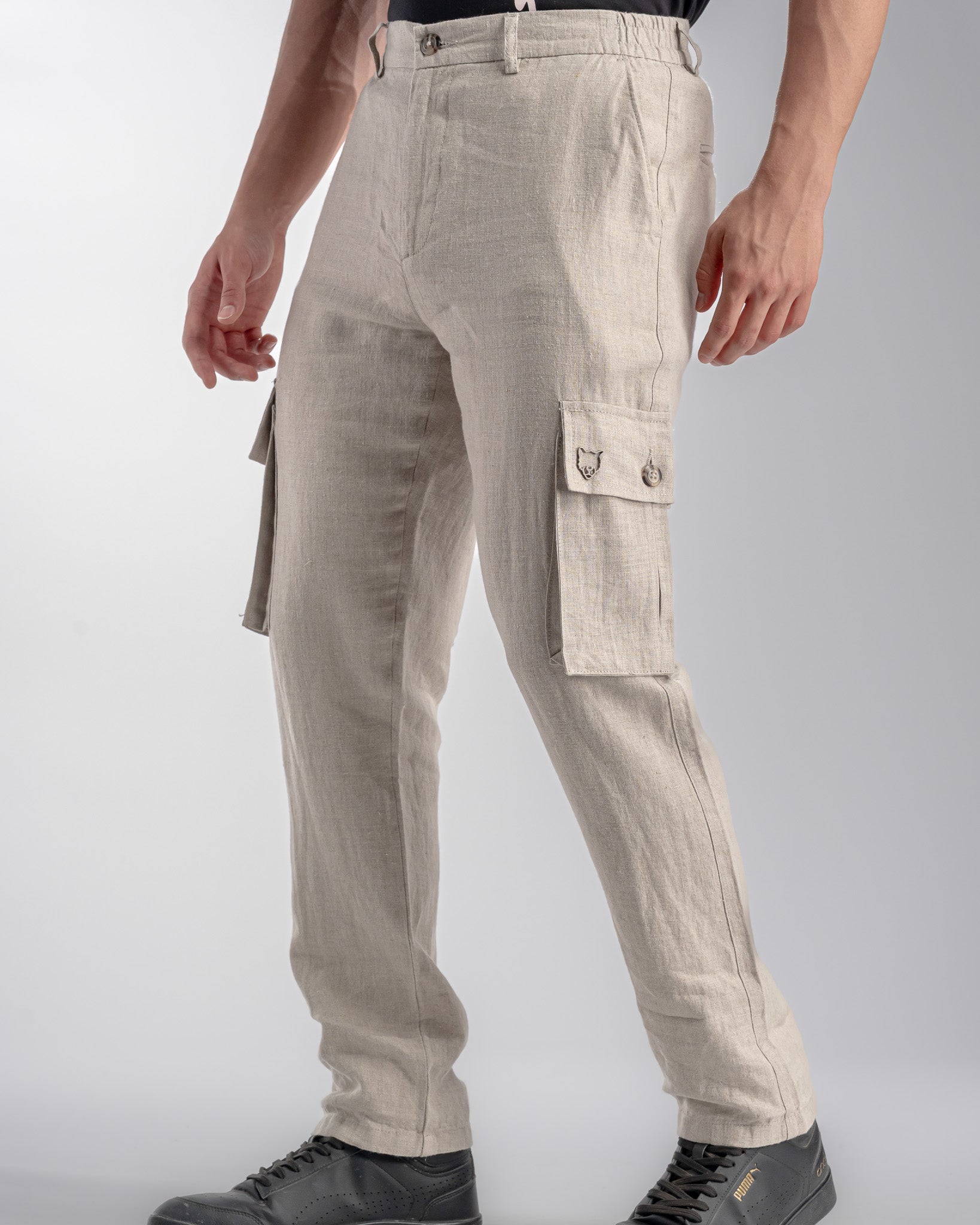Snowpard Lida Linen Cargo — Sand, close-up texture detail